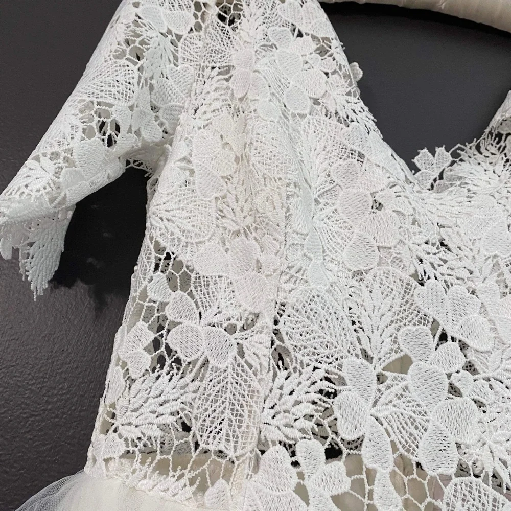 Wedding Dress - Picture 5 of 10